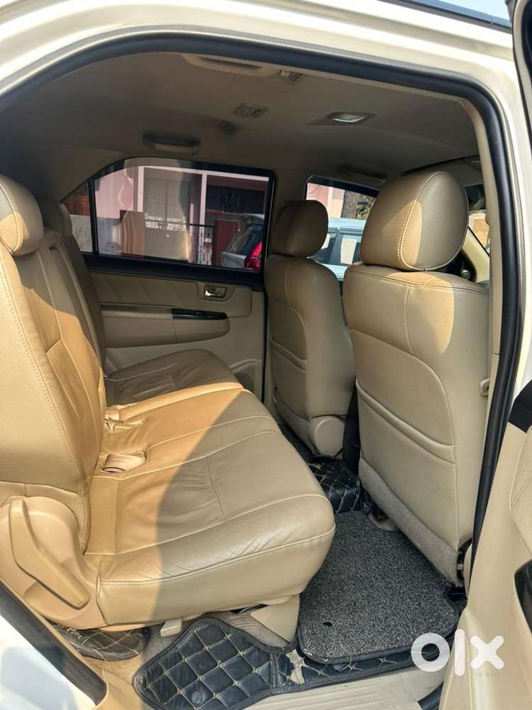 Toyota Fortuner 2014 Diesel 106000 Km Driven