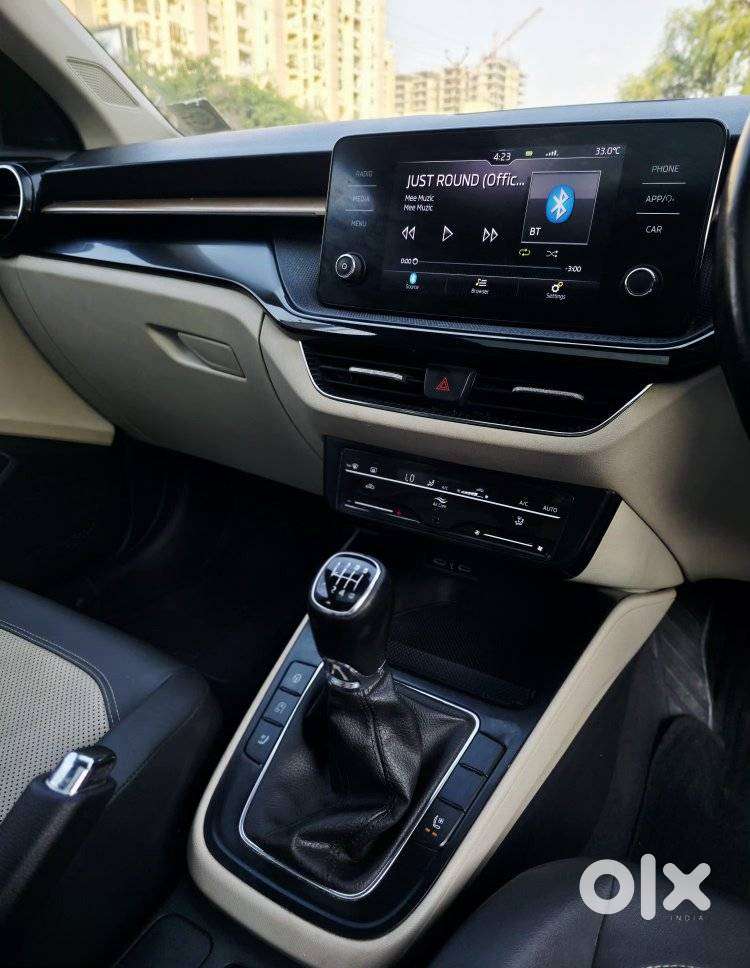 Skoda Slavia 1.0 Tsi Style, 2023, Petrol