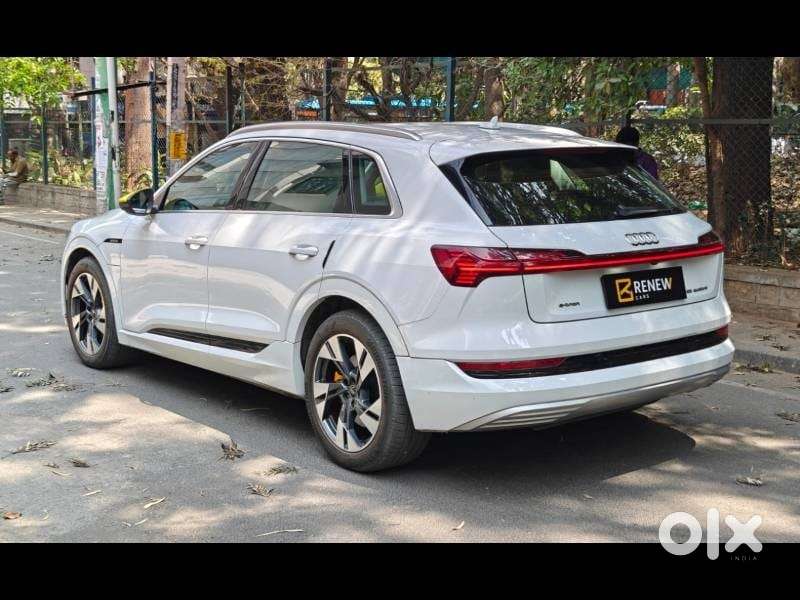 Audi E-tron 55, 2022, Electric