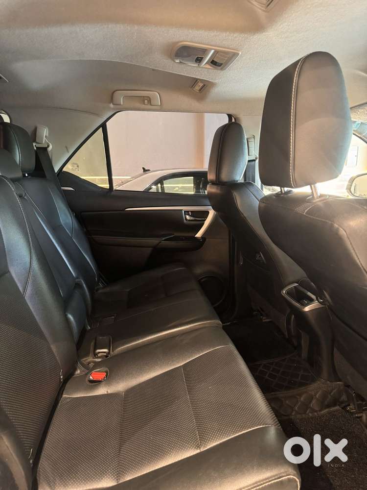 Toyota Fortuner [2021-ongoing] 2.8 2wd Diesel Mt, 2022, Diesel