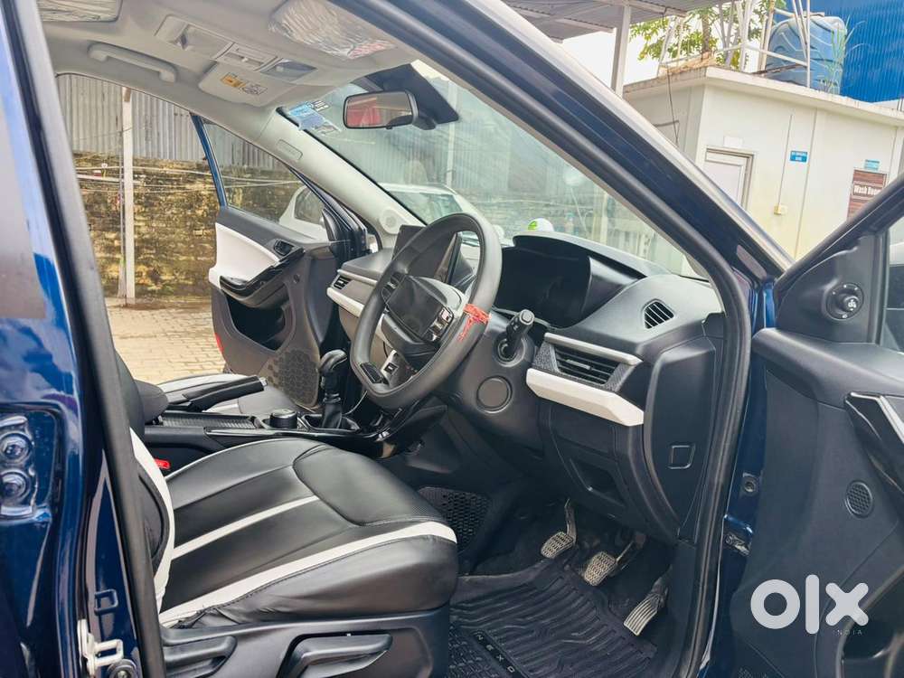 Tata Nexon Creative Plus S 1.2 Revotron Petrol 6 Mt Dt, 2025, Petrol