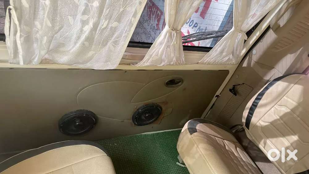 Car Bahot Acchi Condition Me 5saal Renewal Hai Car