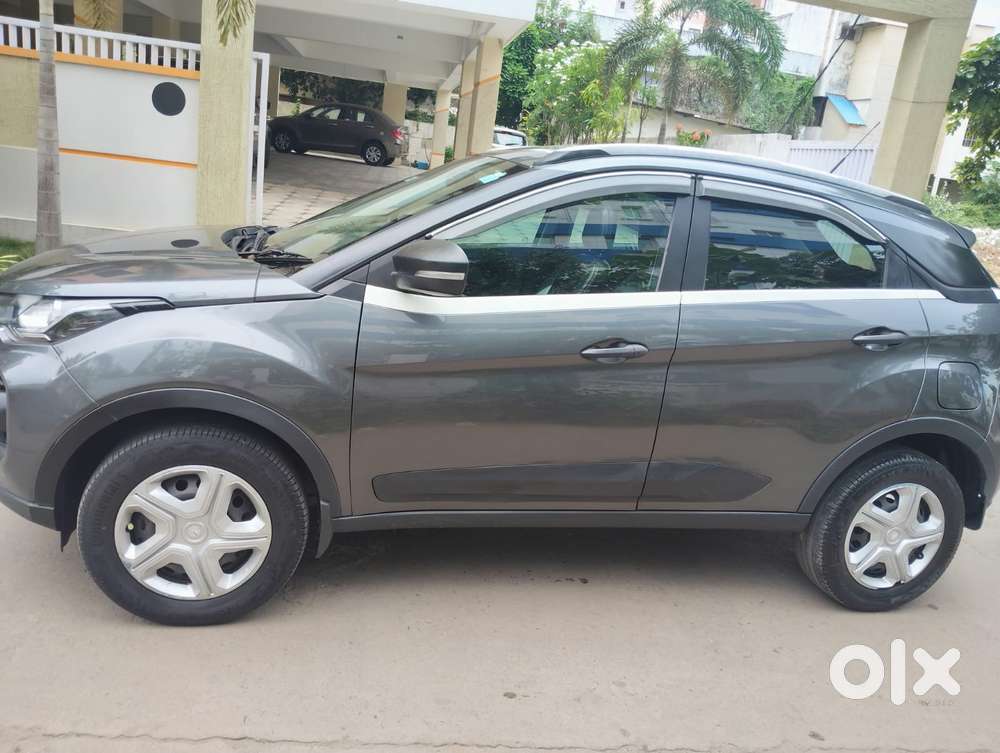 Tata Nexon 1.5 Revotorq Xm (s), 2021, Diesel