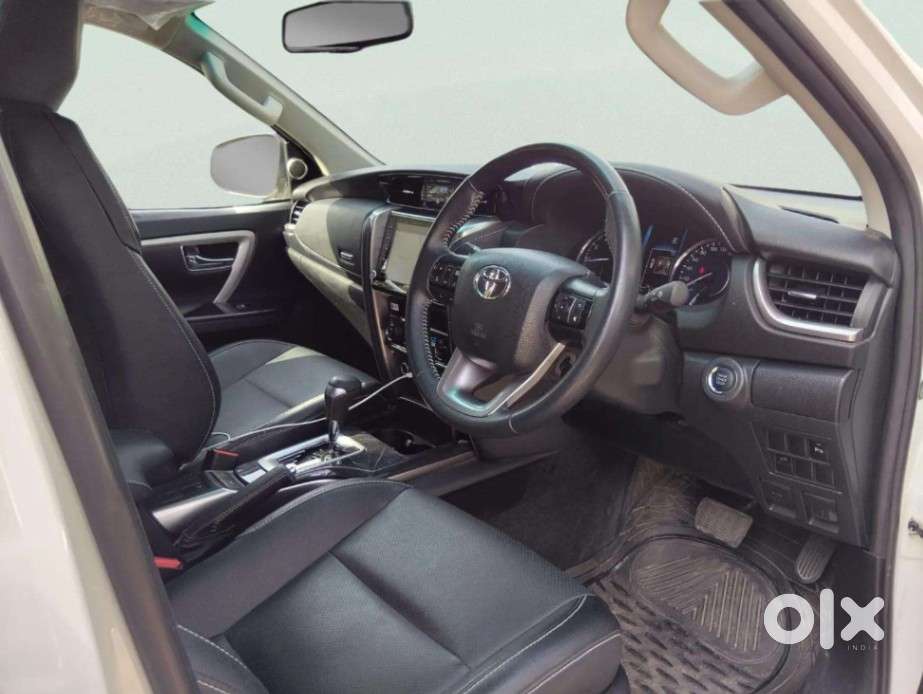 Toyota Fortuner 3.0 4x2 Automatic, 2025, Petrol