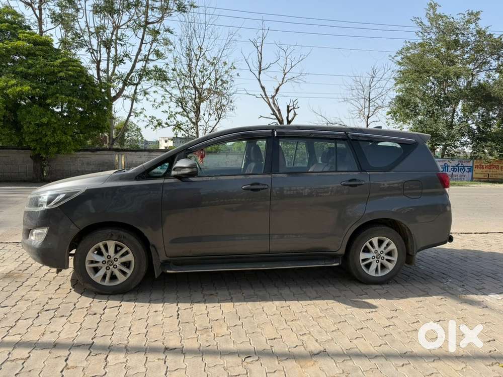 Toyota Innova Crysta Diesel 2018