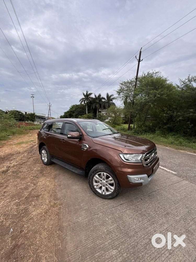 Ford Endeavour 2.2 Trend At 4x2, 2016, Diesel