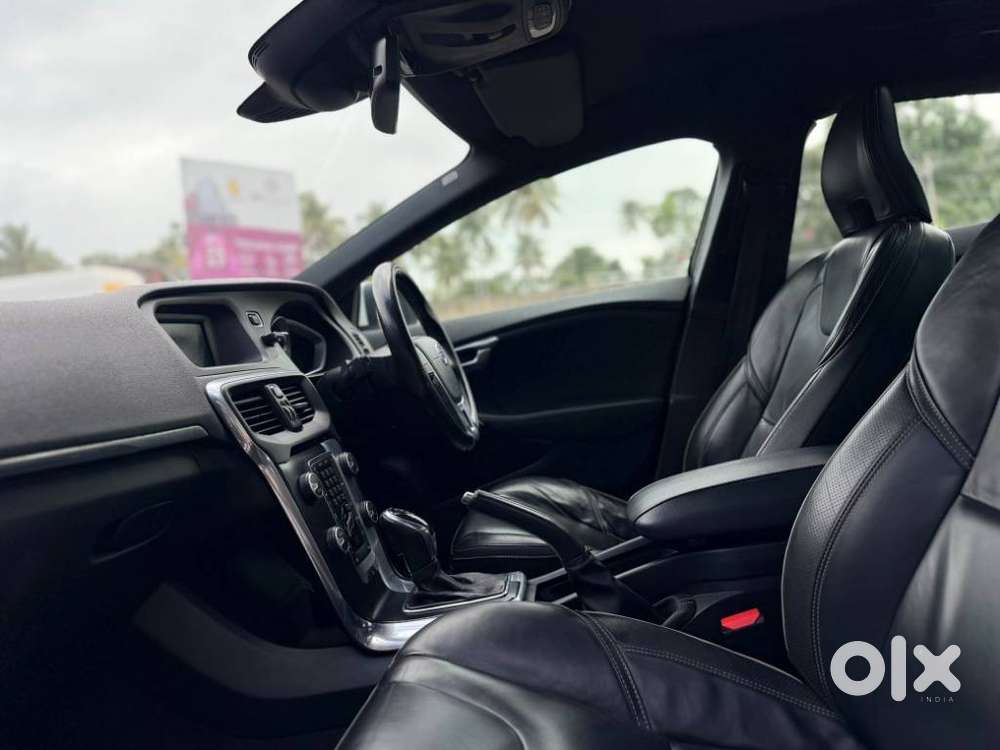 Volvo V40 D3 R Design, 2016, Diesel