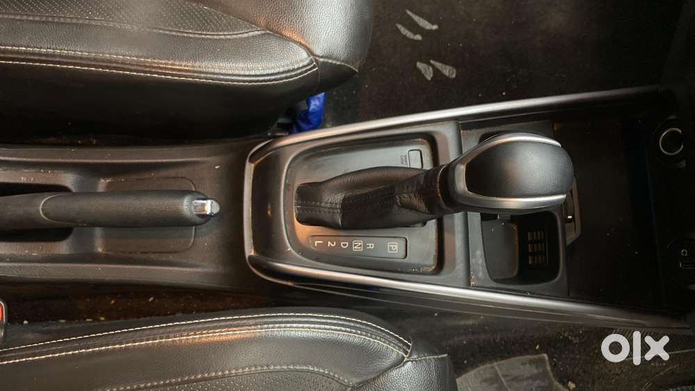 Maruti Suzuki Xl6 Alpha At, 2021, Petrol