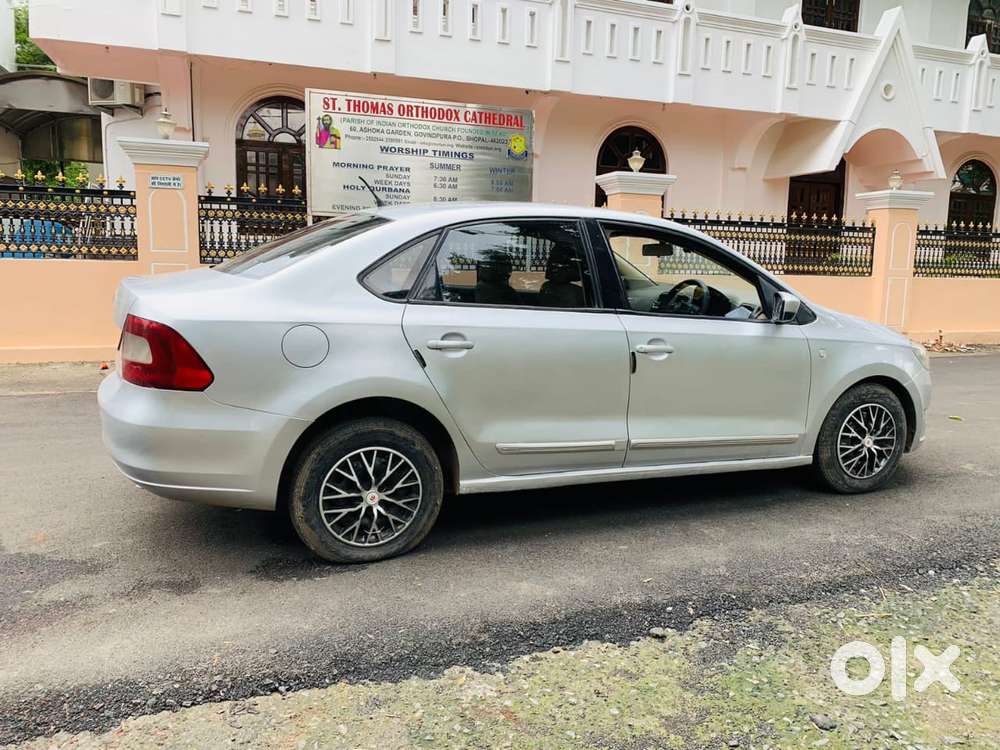 Skoda Rapid Elegance 1.6 Tdi Cr Manual, 2013, Diesel