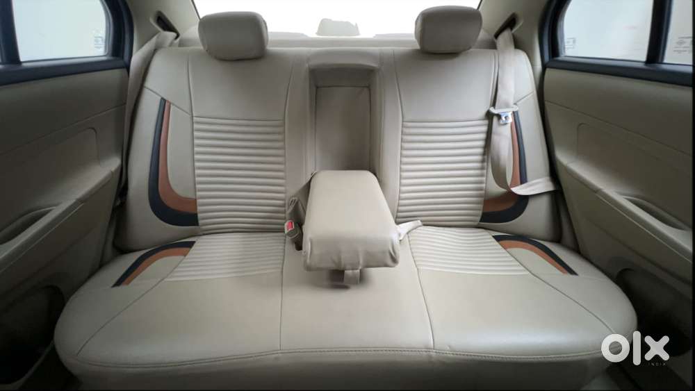 Maruti Suzuki Swift Dzire Vxi Optional, 2016, Petrol