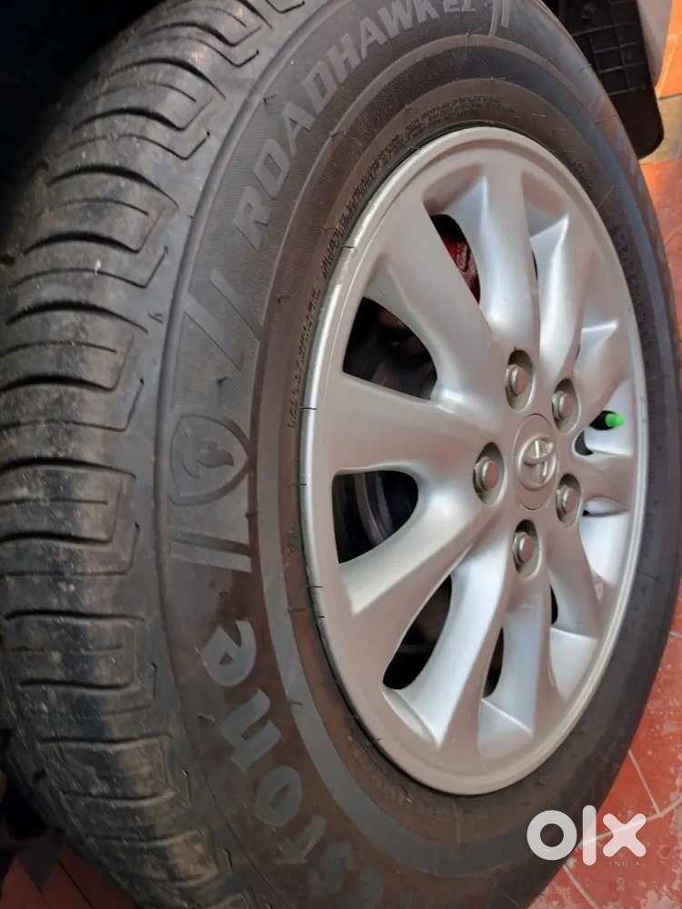 Toyota Innova 2014  2.5 V 7 Seater Diesel 105000 Km Driven