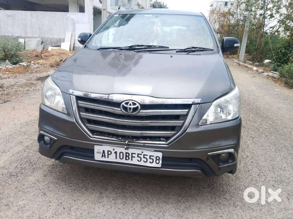 Toyota Innova 2.5 V 8 Str, 2013, Diesel