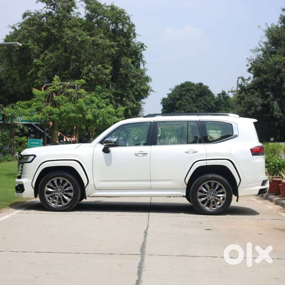 Toyota Land Cruiser 3.3 Zx Diesel, 2023, Diesel