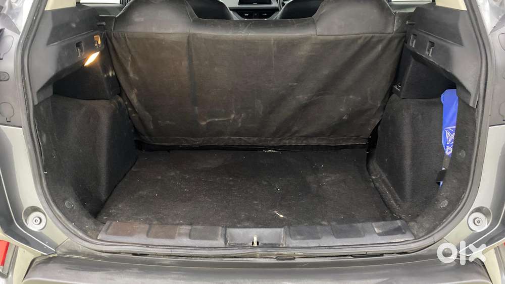 Tata Nexon 1.5 Revotorq Xma Amt (s), 2022, Petrol