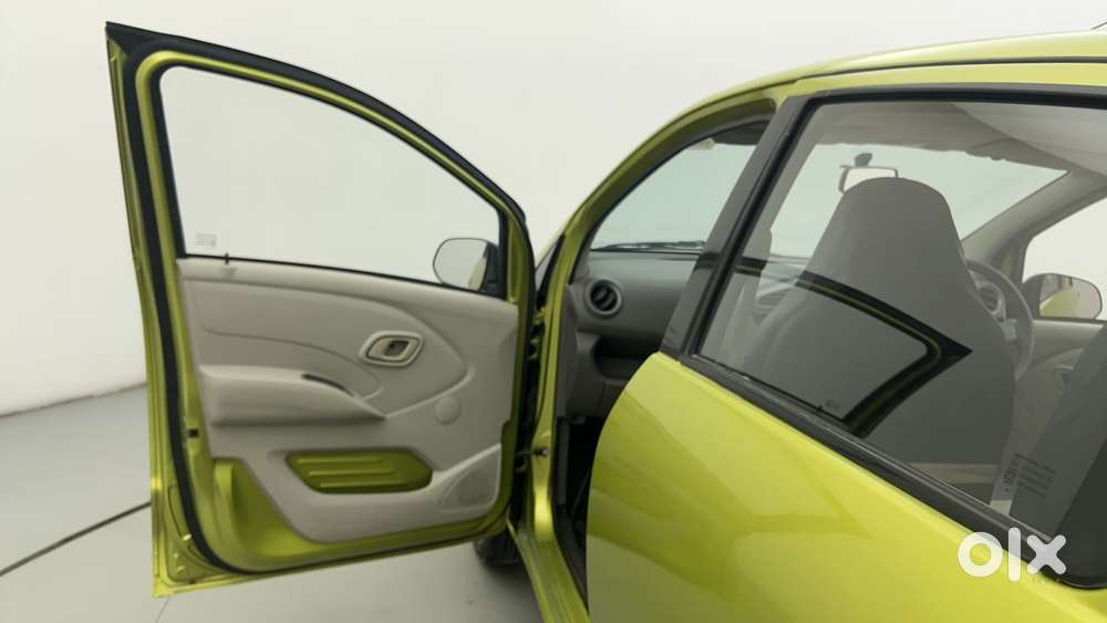 Datsun Redigo T Option, 2016, Petrol
