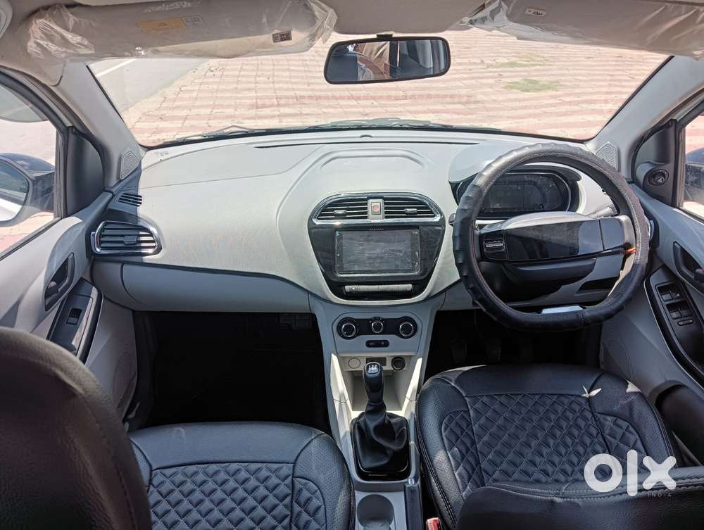 Tata Tiago 1.2 Revotron Xt (o), 2025, Petrol