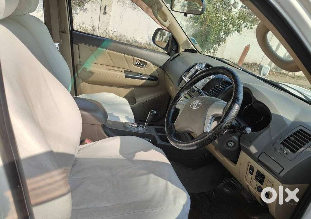 Toyota Fortuner 3.0 4x2 Automatic, 2013, Diesel