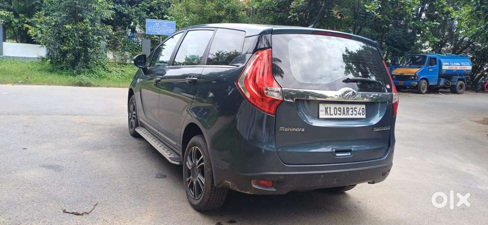Mahindra Marazzo M8, 2019, Diesel