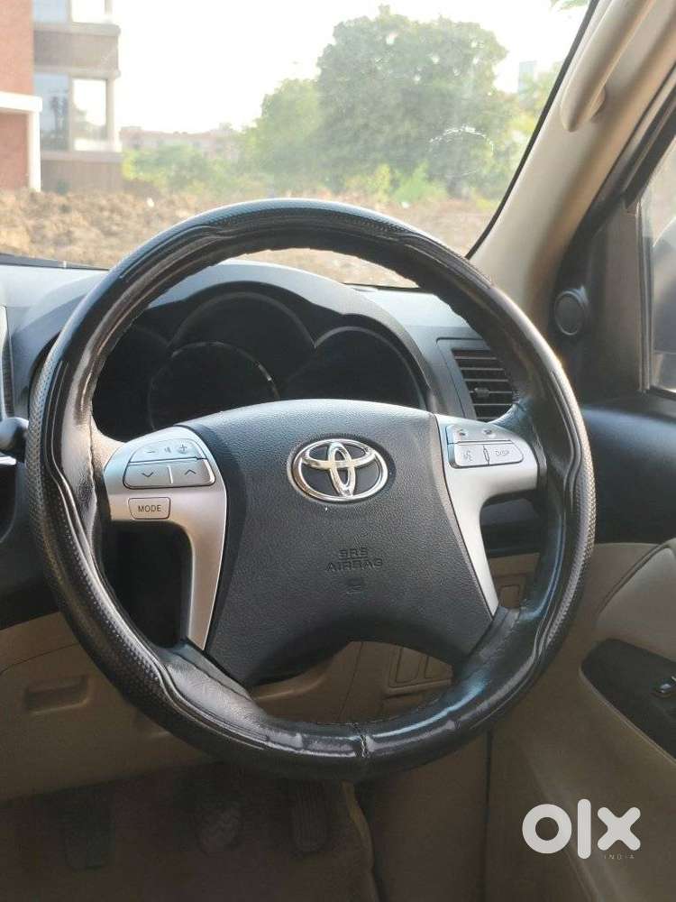 Toyota Fortuner 2011-2016 4x2 Manual, 2015, Diesel
