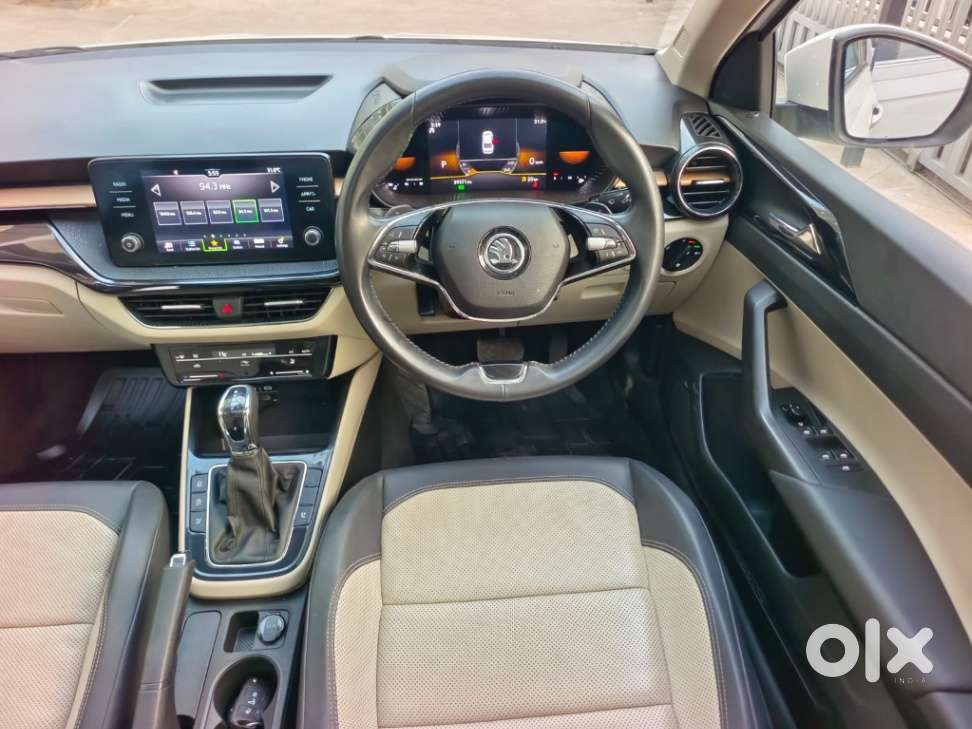 Skoda Slavia 1.0 Tsi Style At, 2022, Petrol