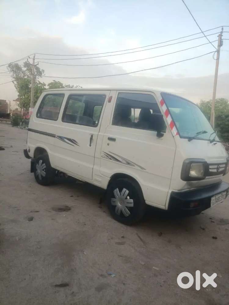 Maruti Suzuki Omni 8 Str 2012