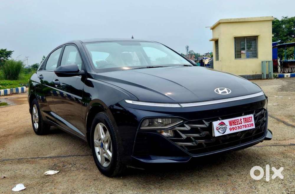 Hyundai Verna 1.5 S Petrol Mt, 2023, Petrol
