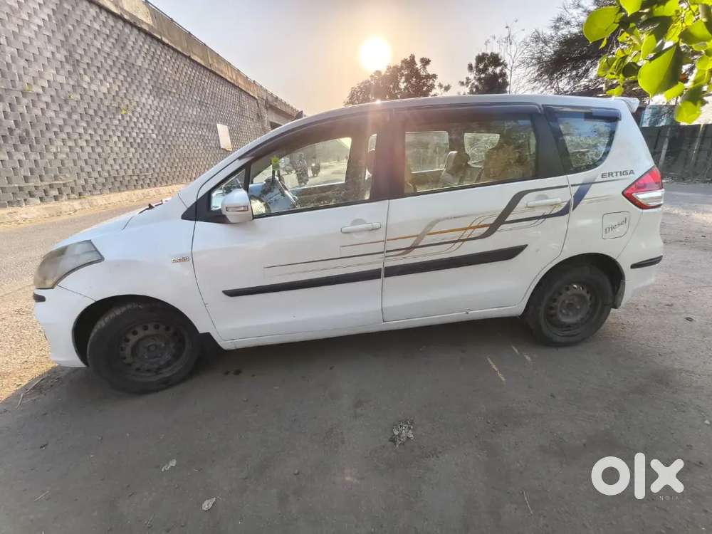 Maruti Suzuki Ertiga 2016 Diesel 150000 Km Driven