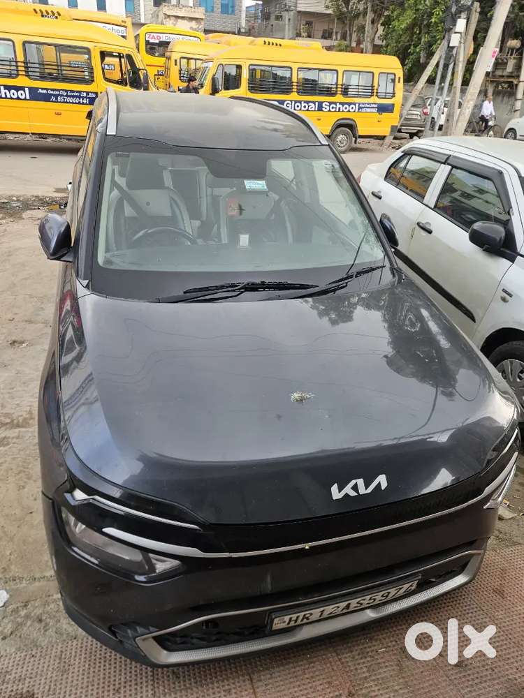 Kia Carens 1.5 Diesel 2023 Luxury