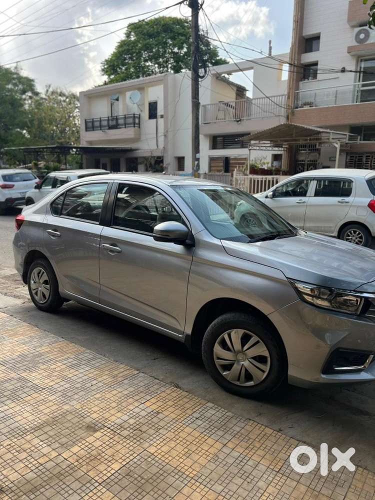 Honda Amaze 2nd Gen 2022 Petrol Well Maintained