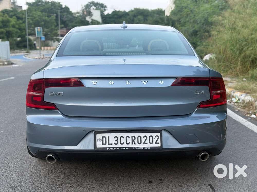 Volvo S90 D4 Momentum, 2019, Diesel