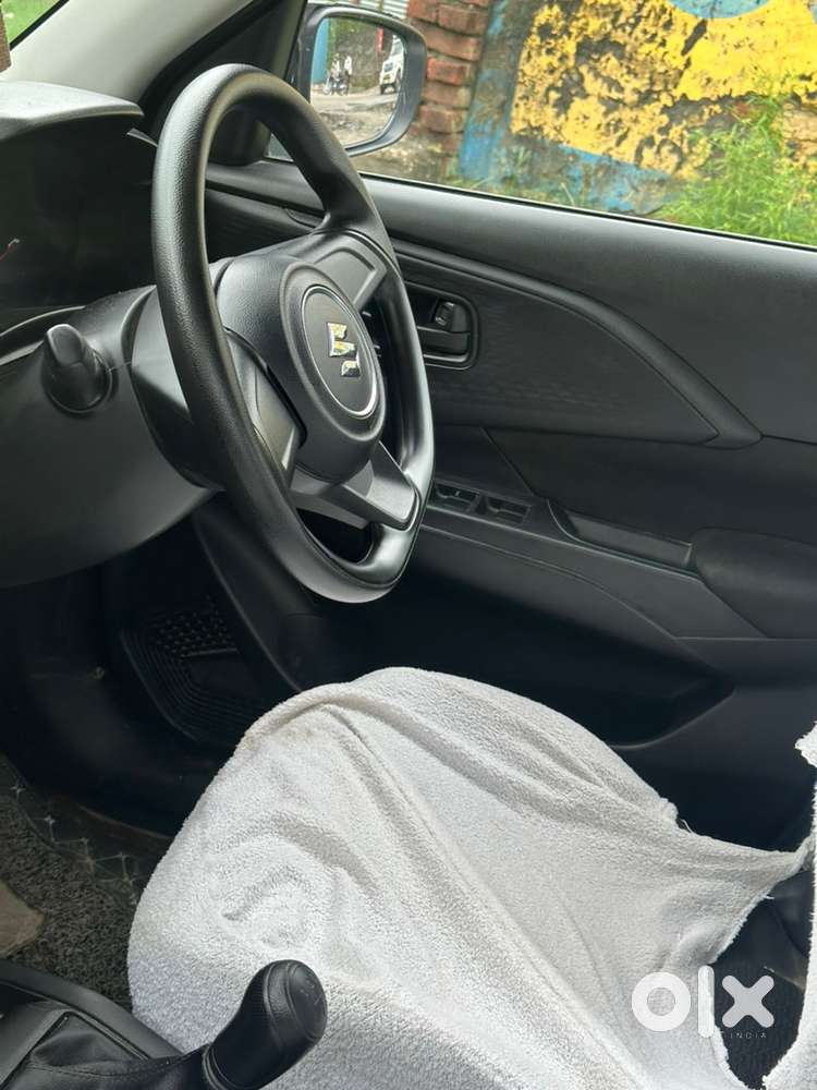 Maruti Suzuki Swift Petrol Manual 2025