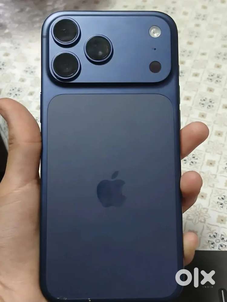 I phone 17 pro max 12/256gb