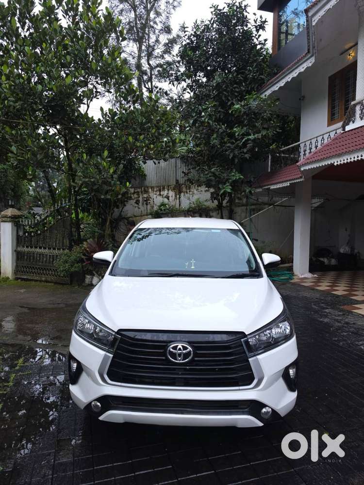 Toyota Innova Crysta 2.4g (at) 2022 Diesel