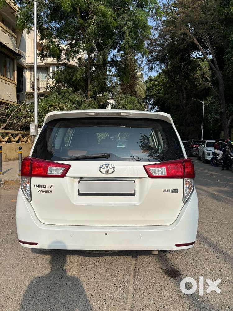 Toyota Innova Crysta