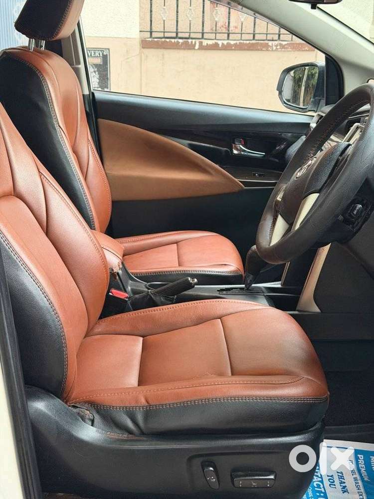 Toyota Innova Crysta 2.8z Automatic, 2016, Diesel