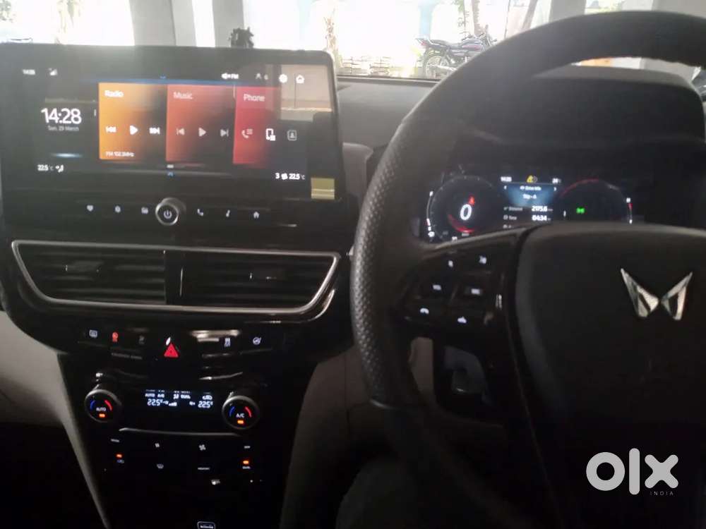 Mahindra Xuv 3xo 2024 Petrol 2000 Km Driven