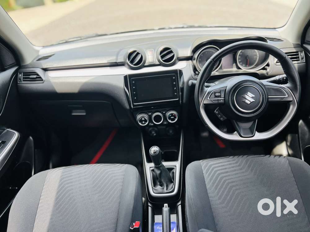Maruti Suzuki Swift 1.3 Zxi, 2023, Petrol