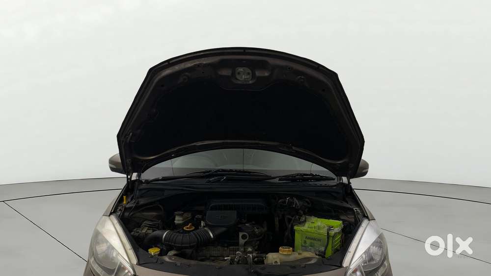 Tata Tiago 1.2 Revotron Xz, 2017, Petrol