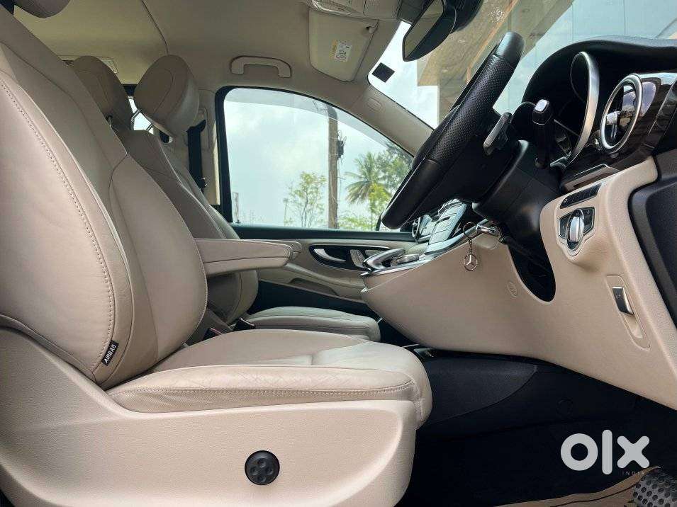 Mercedes-benz V-class 2.1 220 Expression Diesel At, 2020, Diesel