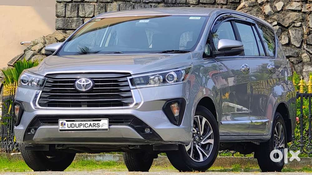 Toyota Innova Crysta 2.4 V 8 Str, 2022, Diesel