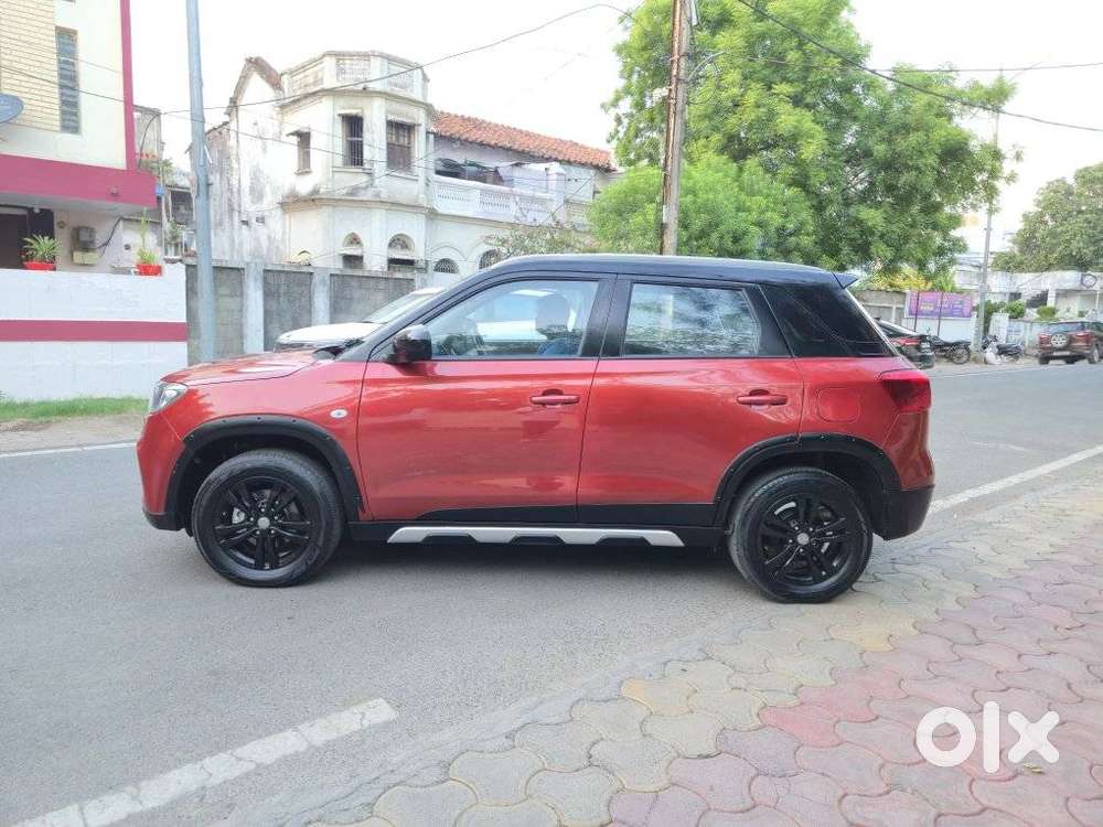 Maruti Suzuki Brezza Zdi+ Dual Tone, 2017, Diesel