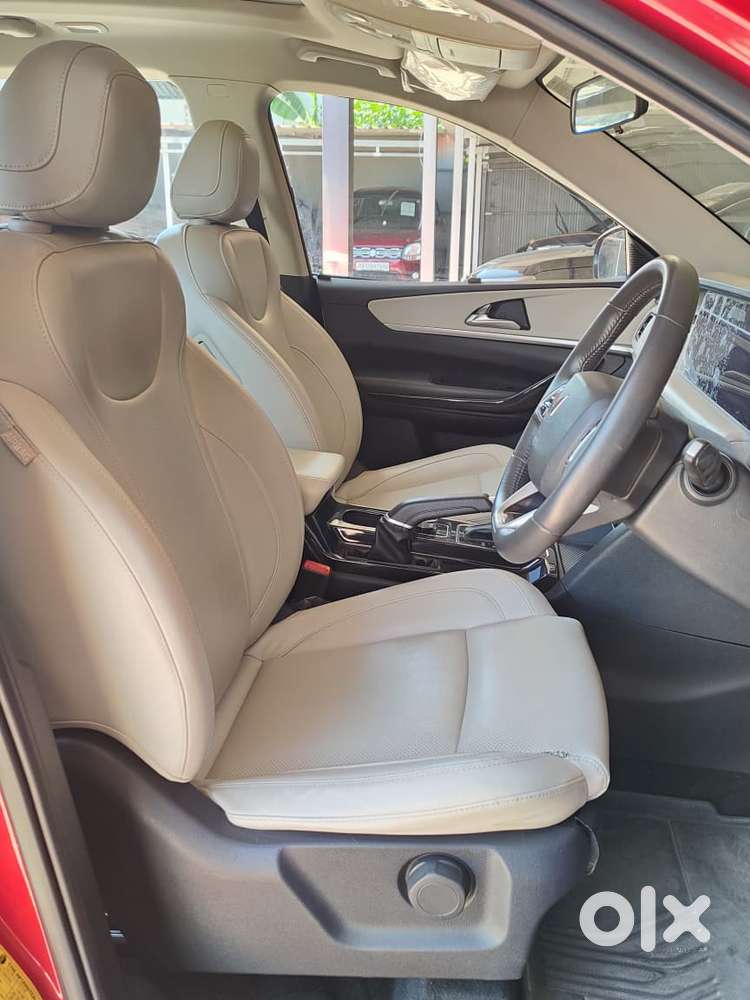 Mahindra Xuv700, 2022, Diesel