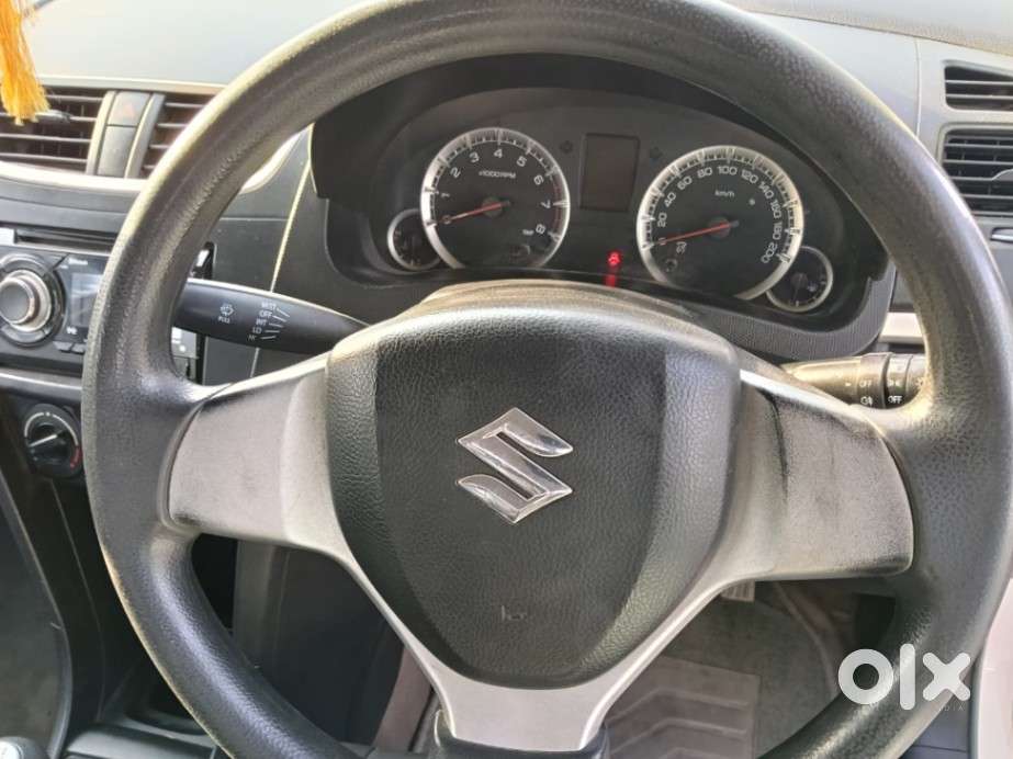 Maruti Suzuki Swift 1.2 Vxi (o), 2014