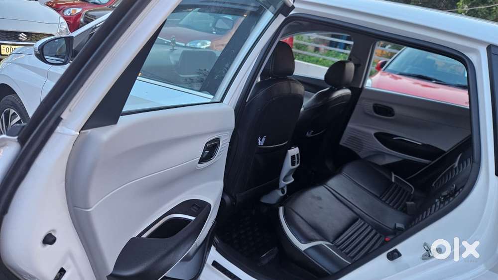 Hyundai I20 Asta Opt, 2024