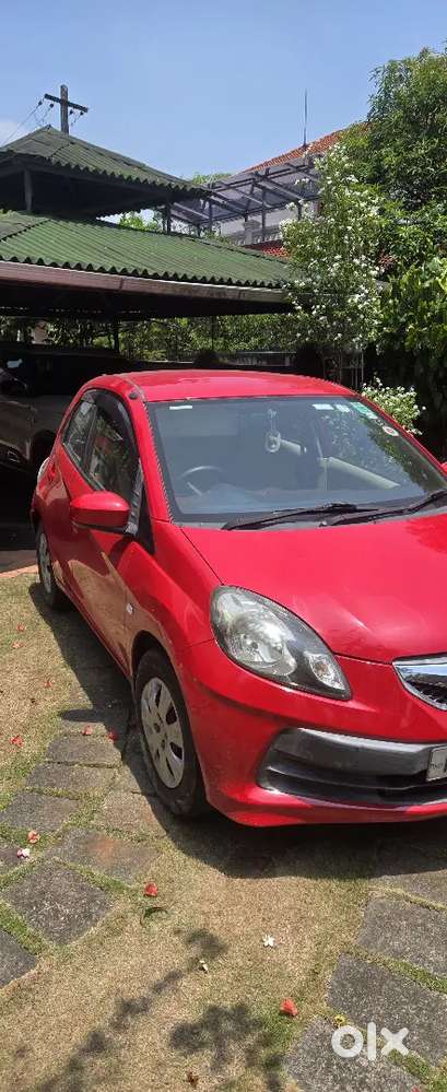 Honda Brio Mt Petrol 2014