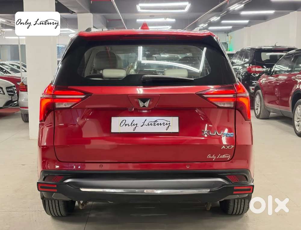 Mahindra Xuv700 2.0 Ax 7 Petrol Mt Str, 2022, Petrol