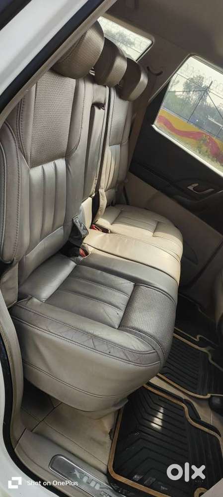 Mahindra Xuv500 At W10 Fwd, 2016, Diesel