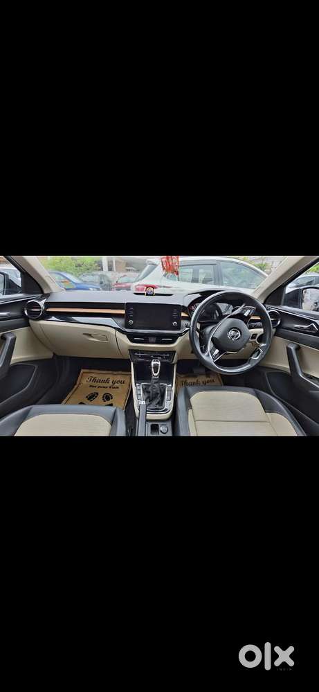 Skoda Slavia 1.0 Tsi Style At, 2023, Petrol