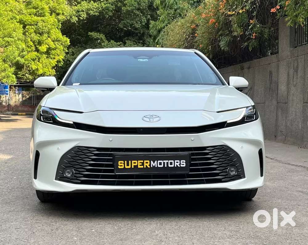 Toyota Camry, 2025, Petrol