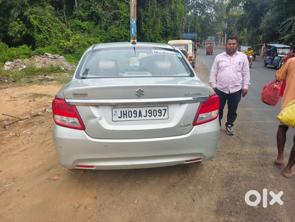 Maruti Suzuki Dzire 1.2 Zxi, 2017, Petrol